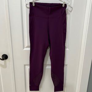Lululemon cuffed legging with mesh detail